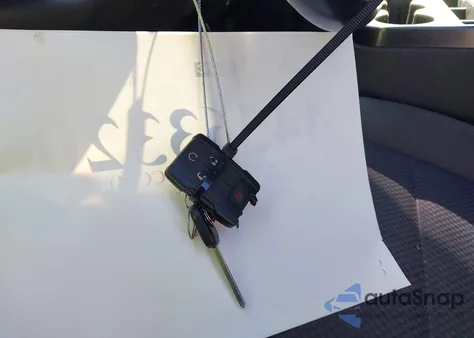 2015 Chevrolet Silverado 1500 1Lt из США, поврежденный, VIN 1GCUKREC7FF202956